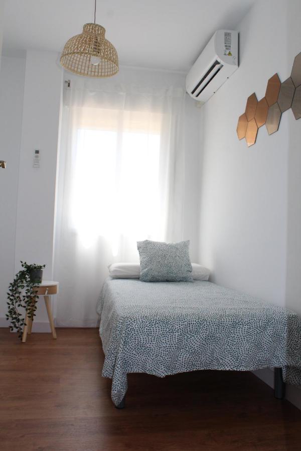 Beautiful Brand New 2 Bedroom Flat With Terrace Malaga Zewnętrze zdjęcie